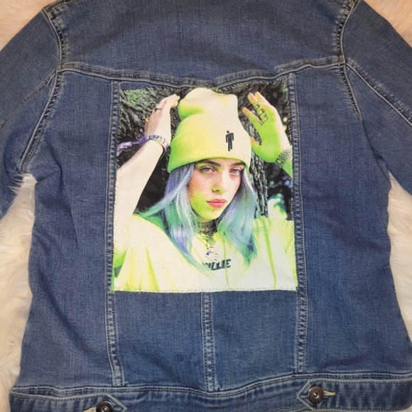 Wrangler Billie Eilish Graphic Denim Jean Jacket size Medium - Picture 2 of 9